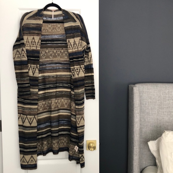 + FREE PEOPLE + Aztec Duster/Cardigan - Picture 4 of 5